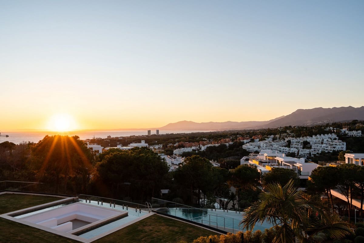 3 makuuhuone Asunto myytävänä paikassa Marbella mukana uima-altaan 
autotalli - 1 995 000 € (Ref: 9506984)