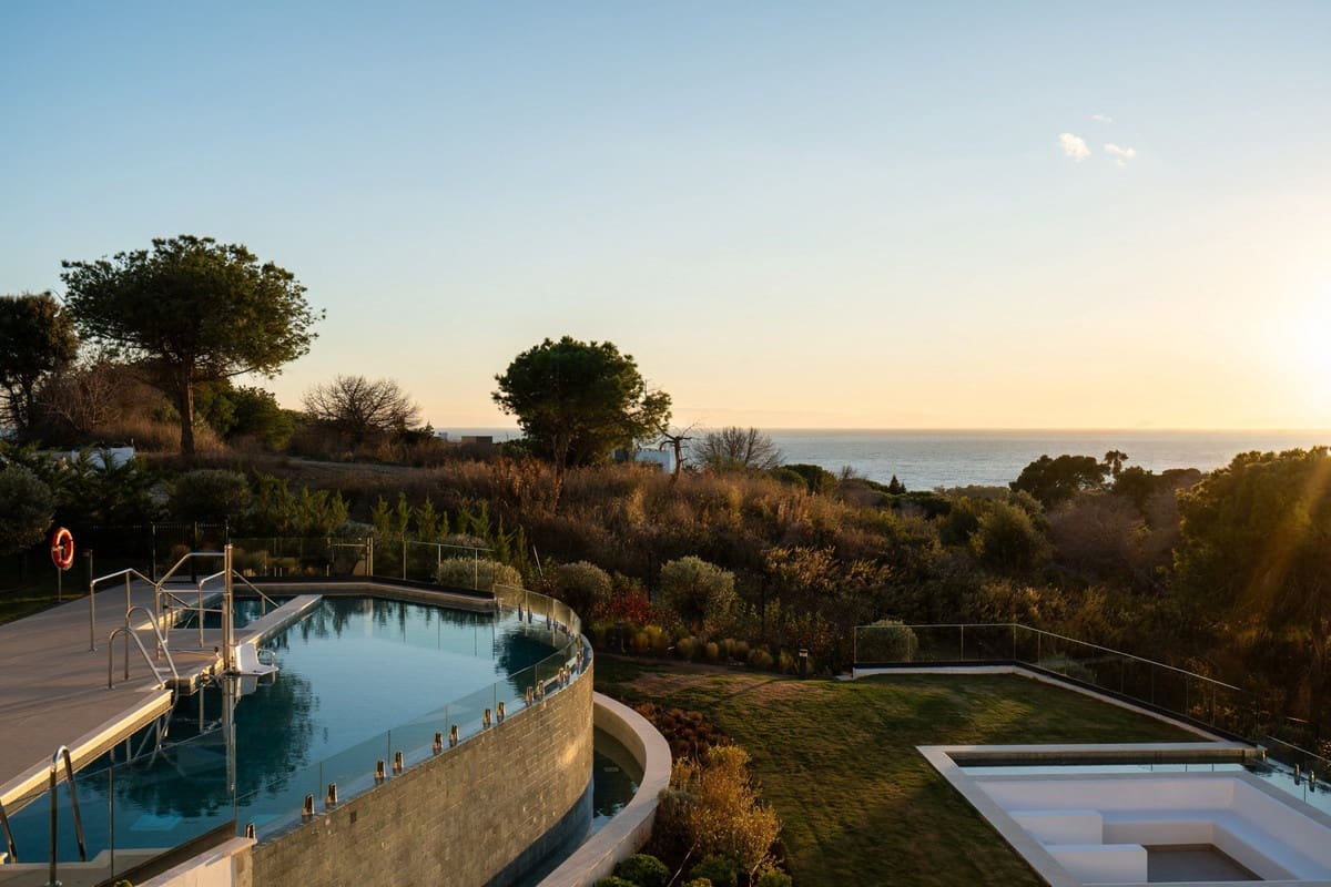 3 makuuhuone Asunto myytävänä paikassa Marbella mukana uima-altaan 
autotalli - 1 995 000 € (Ref: 9506984)