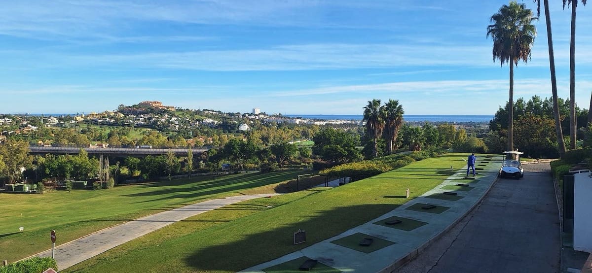 2 sypialnia Mieszkanie na sprzedaż w Benahavis z basenem garażem - 480 000 € (Ref: 9509125)