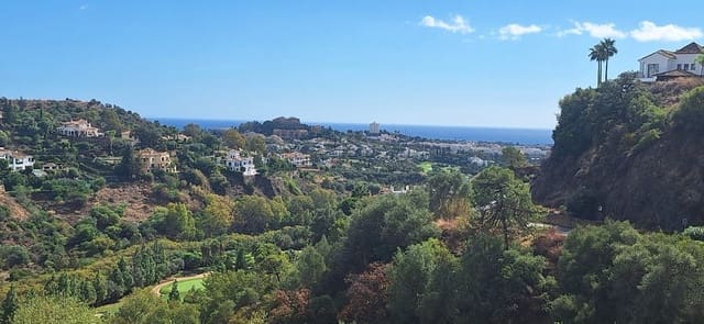 2 quarto Apartamento para venda em El Paraíso, Benahavís com piscina garagem - 480 000 € (Ref: 9509125)