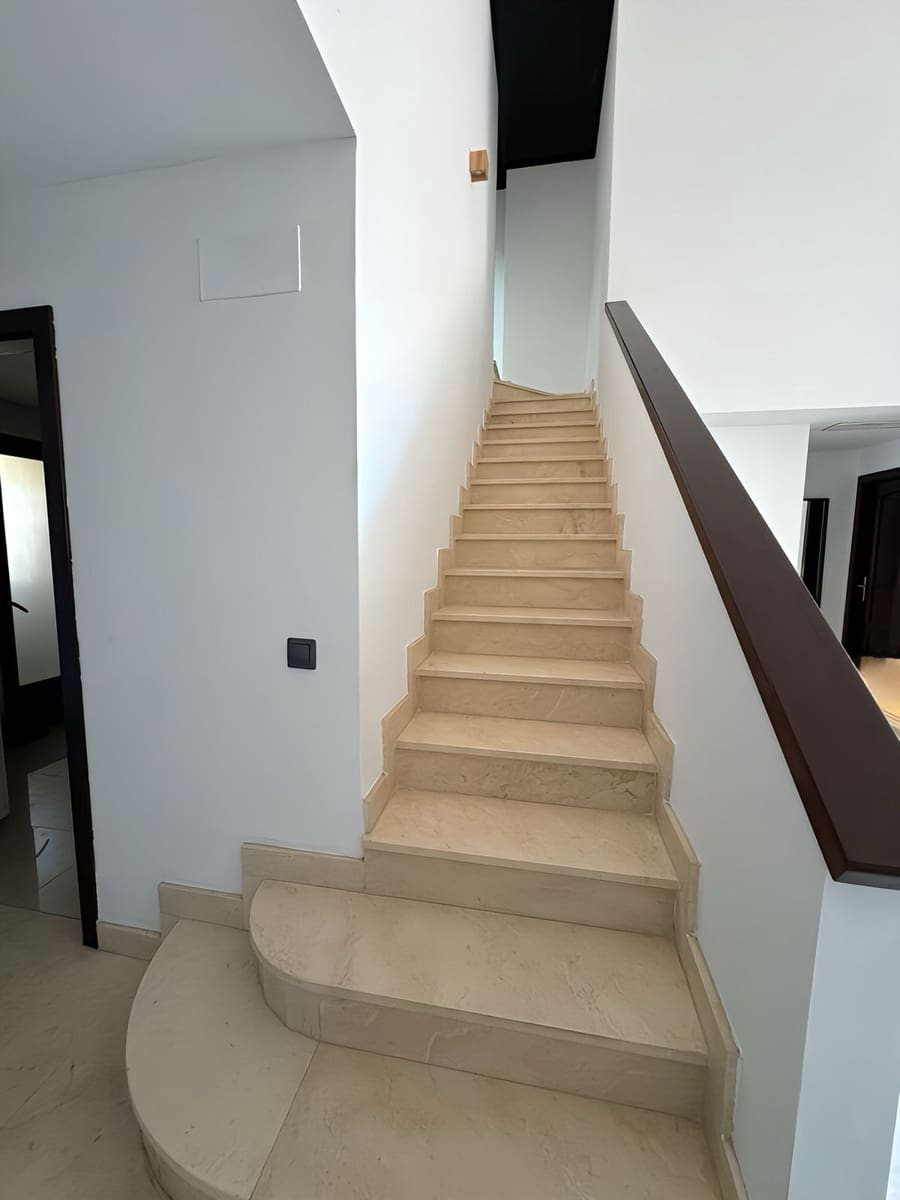 3 camera da letto Appartamento in vendita in Ojen con piscina garage - 495.000 € (Rif: 9510347)