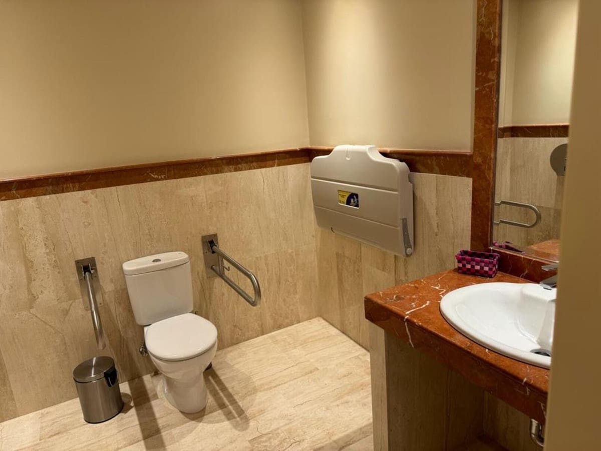 Local Commercial à vendre à El Paraiso - 1 680 000 € (Ref: 9510348)