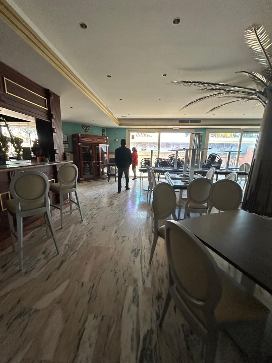 Local Commercial à vendre à El Paraiso - 1 680 000 € (Ref: 9510348)