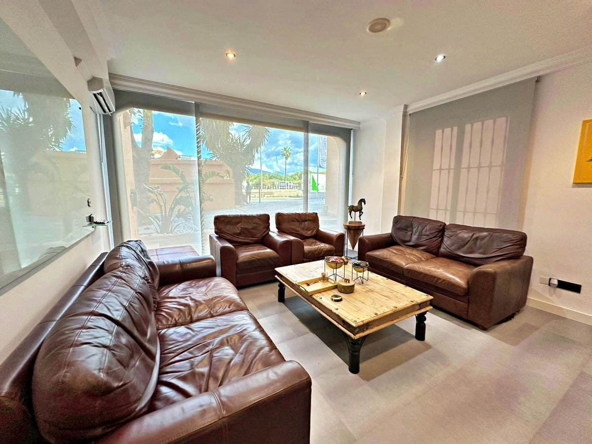 Biuro na sprzedaż w New Golden Mile z basenem - 385 000 € (Ref: 9510349)