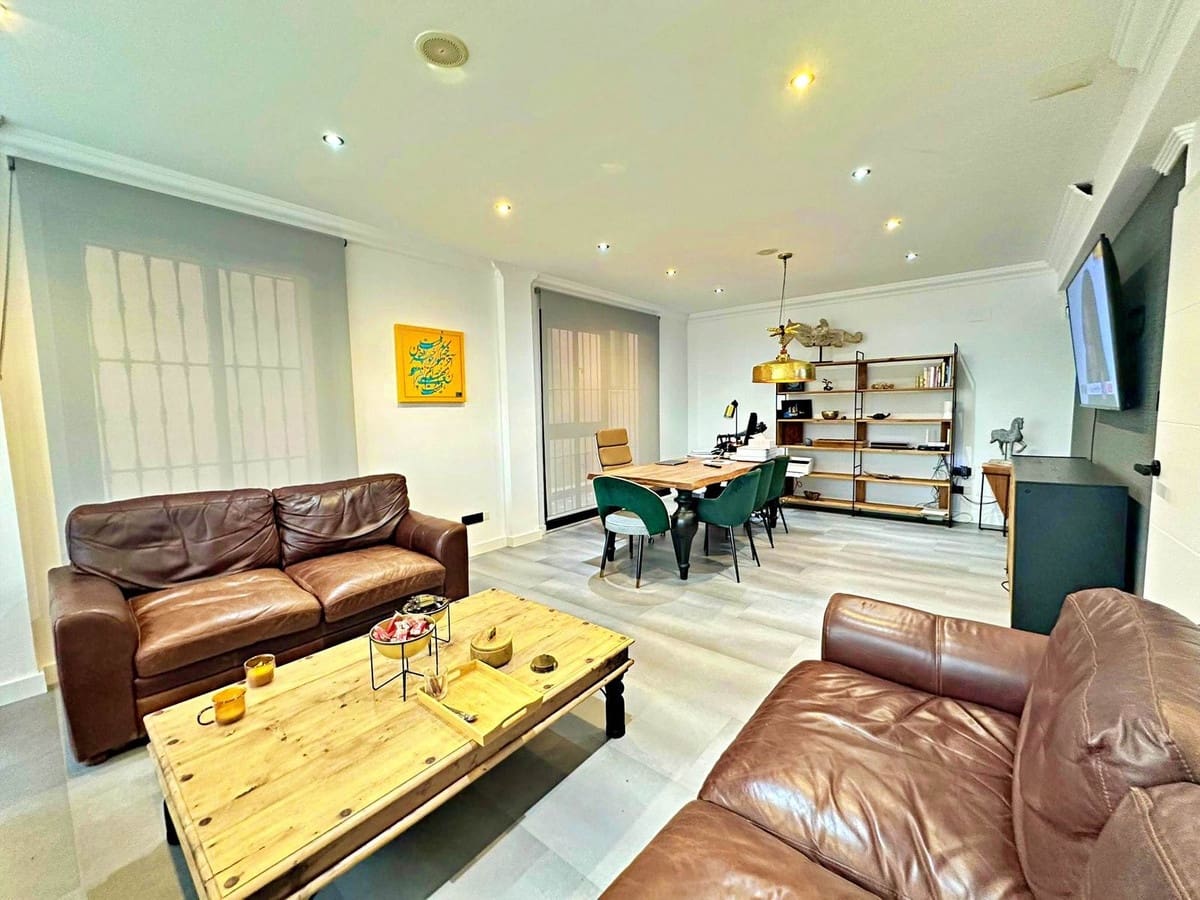 Biuro na sprzedaż w New Golden Mile z basenem - 385 000 € (Ref: 9510349)