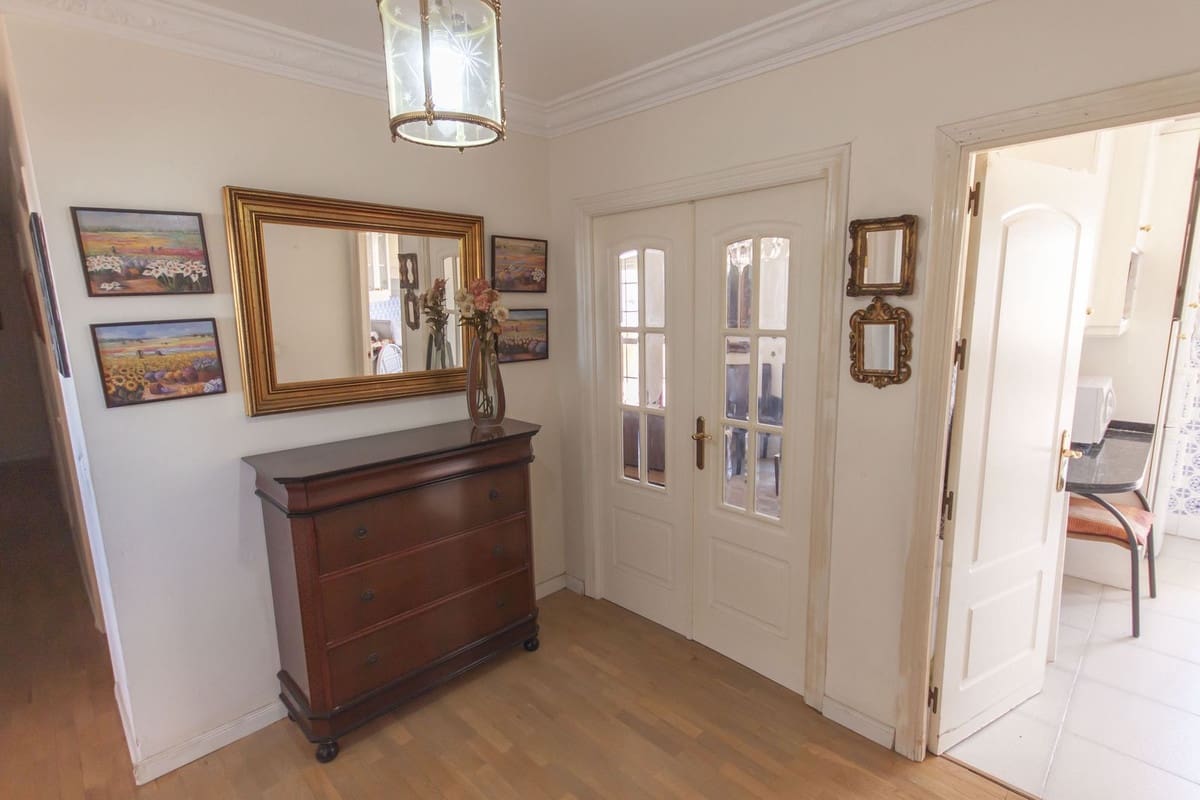 3 Zimmer Wohnung zu verkaufen in Estepona mit Garage - 639.000 € (Ref: 9510350)