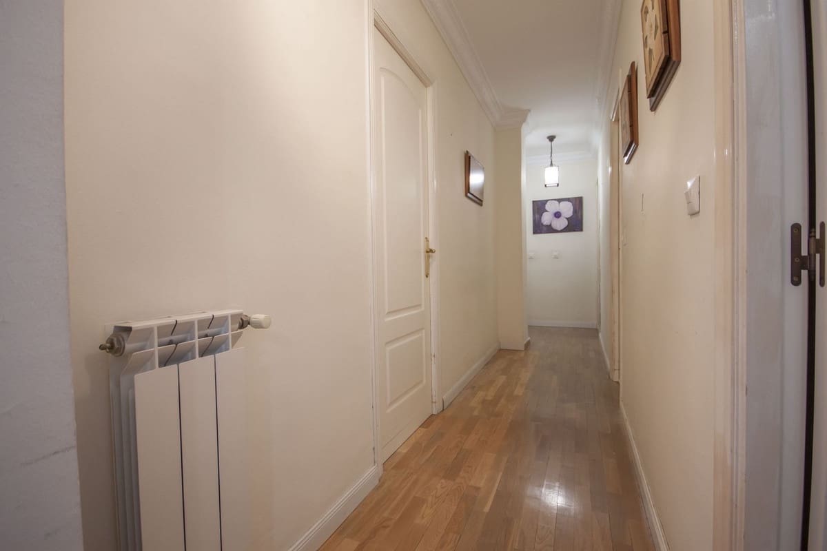 3 Zimmer Wohnung zu verkaufen in Estepona mit Garage - 639.000 € (Ref: 9510350)