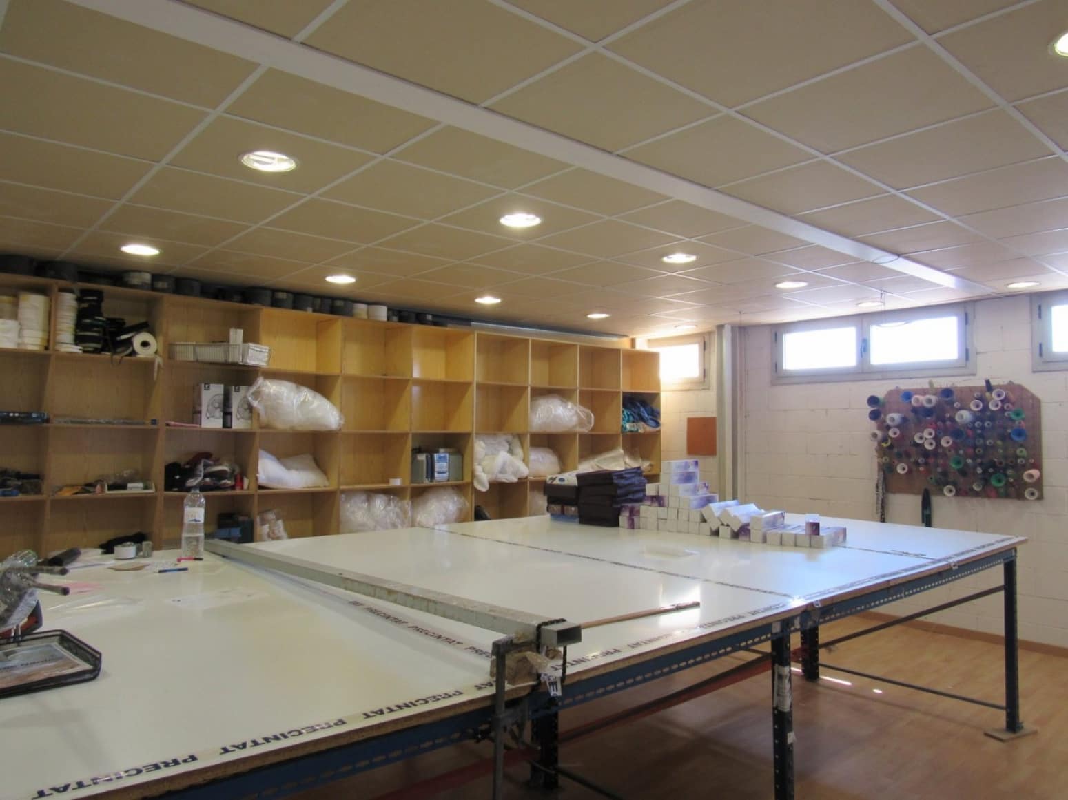 Commercial for rent in Badalona - € 2,700 (Ref: 9511325)