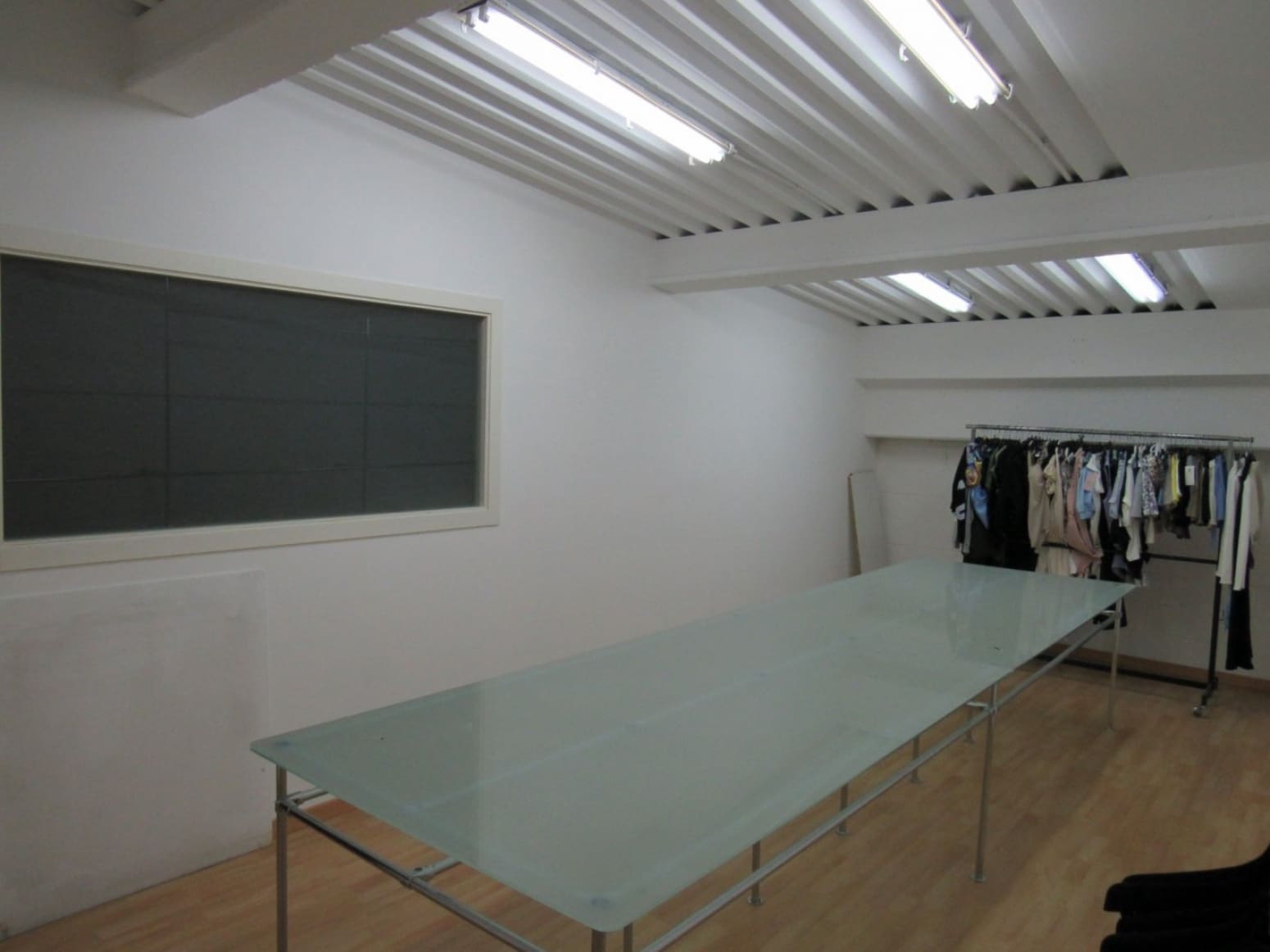 Commercial for rent in Badalona - € 2,700 (Ref: 9511325)