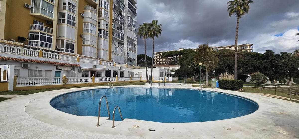 Piso de 1 habitación en Mijas en venta con piscina - 285.000 € (Ref: 9516375)