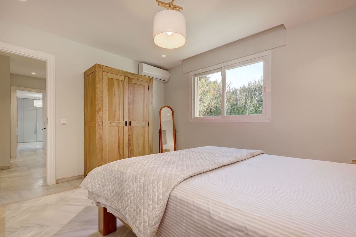 Chalet de 4 habitaciones en Mijas en venta con piscina garaje - 1.275.000 € (Ref: 9521667)