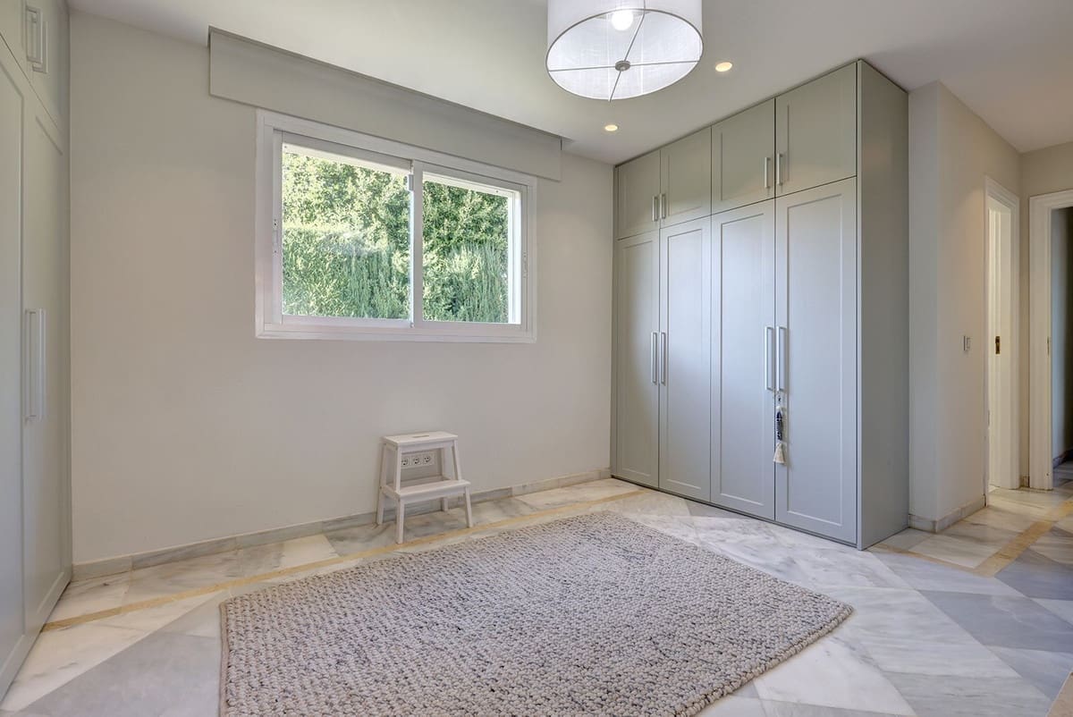 Chalet de 4 habitaciones en Mijas en venta con piscina garaje - 1.275.000 € (Ref: 9521667)