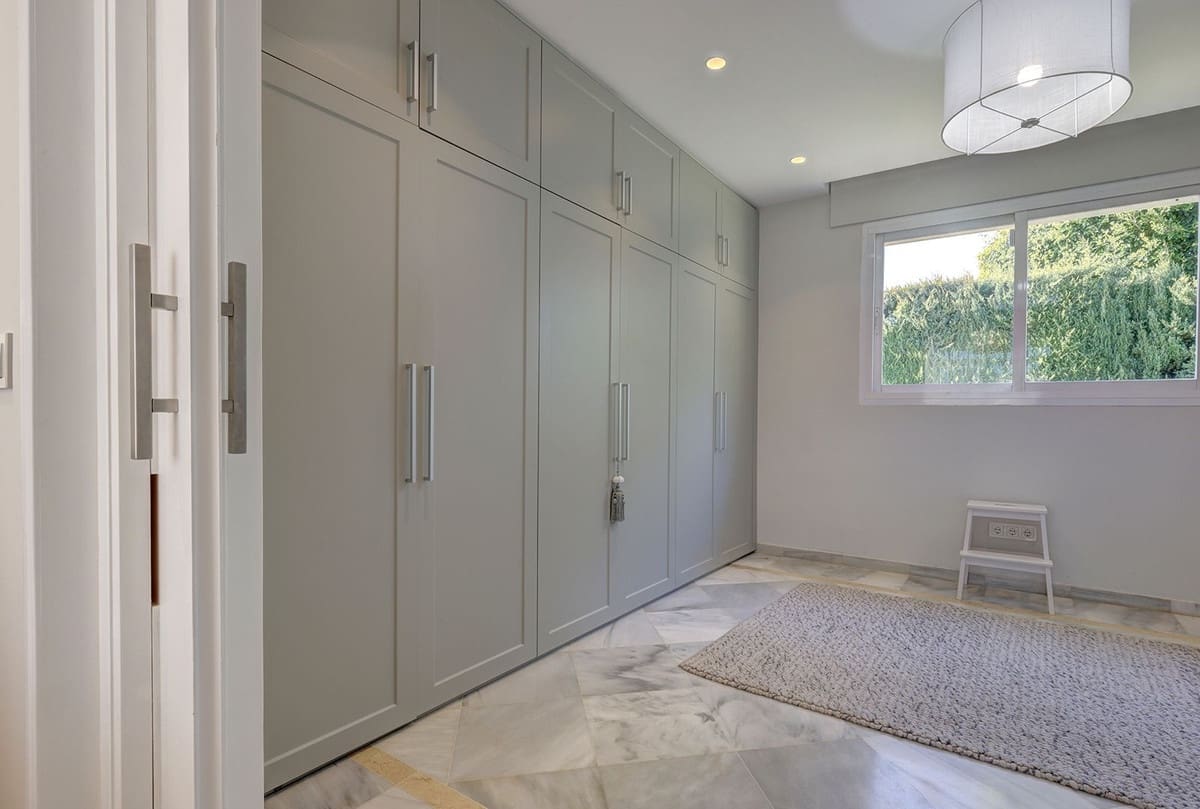 Chalet de 4 habitaciones en Mijas en venta con piscina garaje - 1.275.000 € (Ref: 9521667)