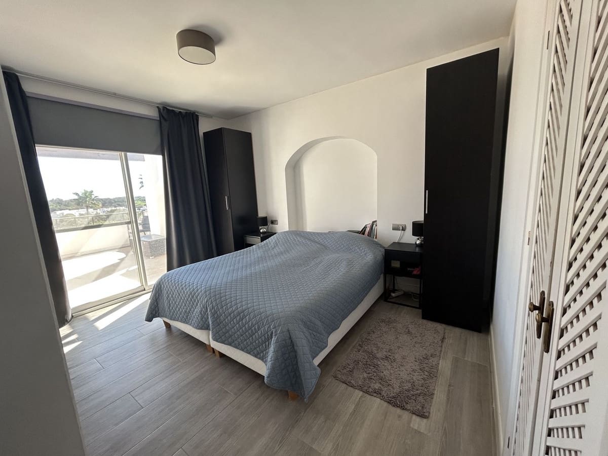 5 sovrum Villa till salu i Marbella med pool garage - 1 499 000 € (Ref: 9521669)