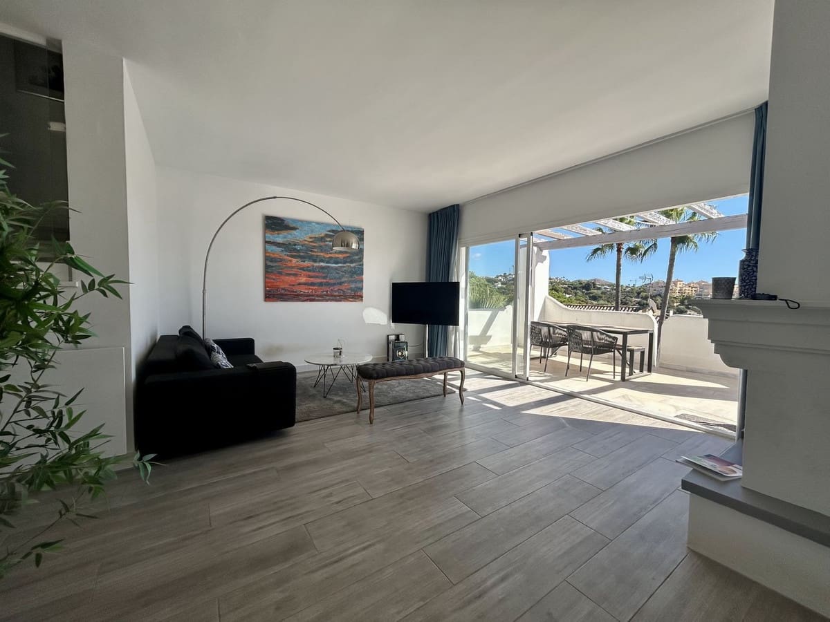 5 sovrum Villa till salu i Marbella med pool garage - 1 499 000 € (Ref: 9521669)