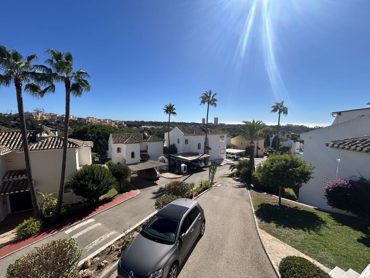 5 sovrum Villa till salu i Marbella med pool garage - 1 499 000 € (Ref: 9521669)