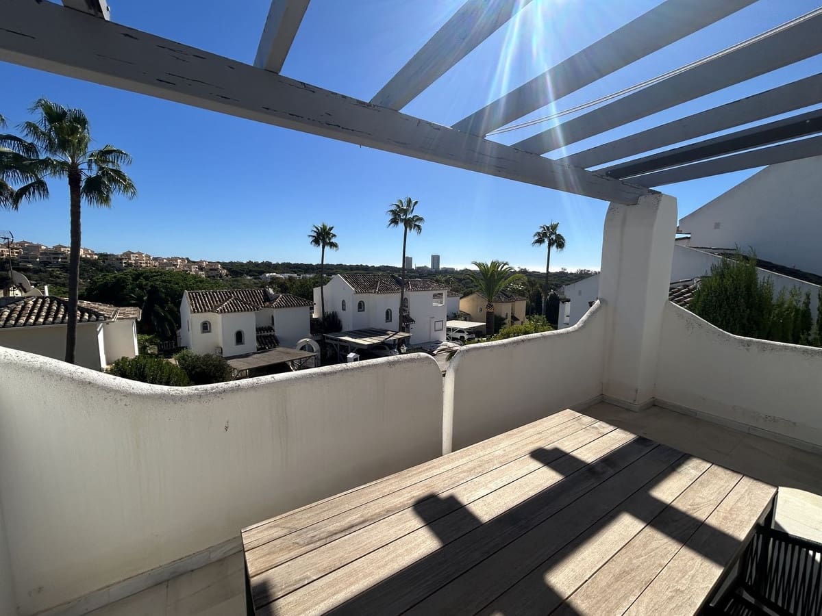 5 sovrum Villa till salu i Marbella med pool garage - 1 499 000 € (Ref: 9521669)