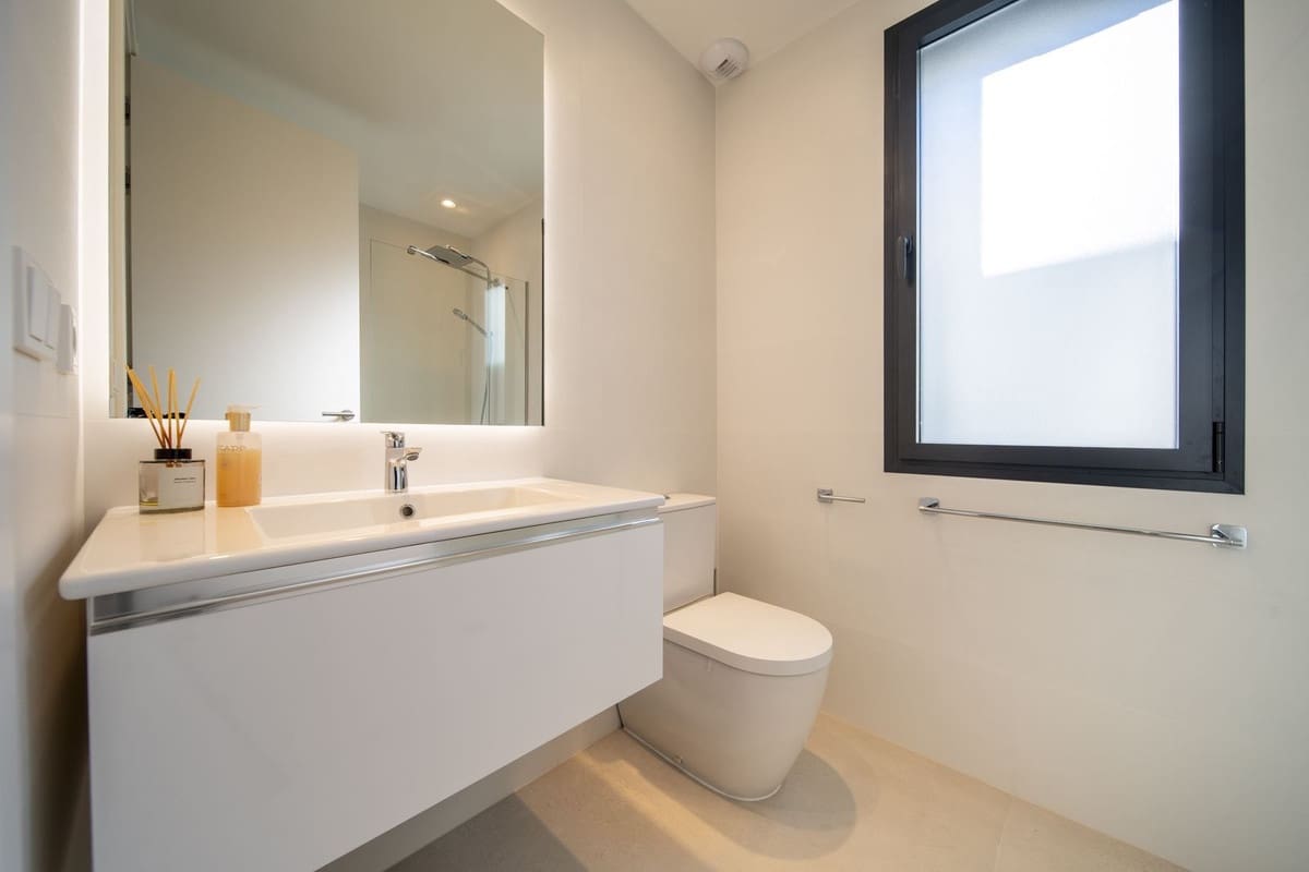 4 sypialnia Willa na sprzedaż w Marbella z basenem garażem - 2 450 000 € (Ref: 9521670)