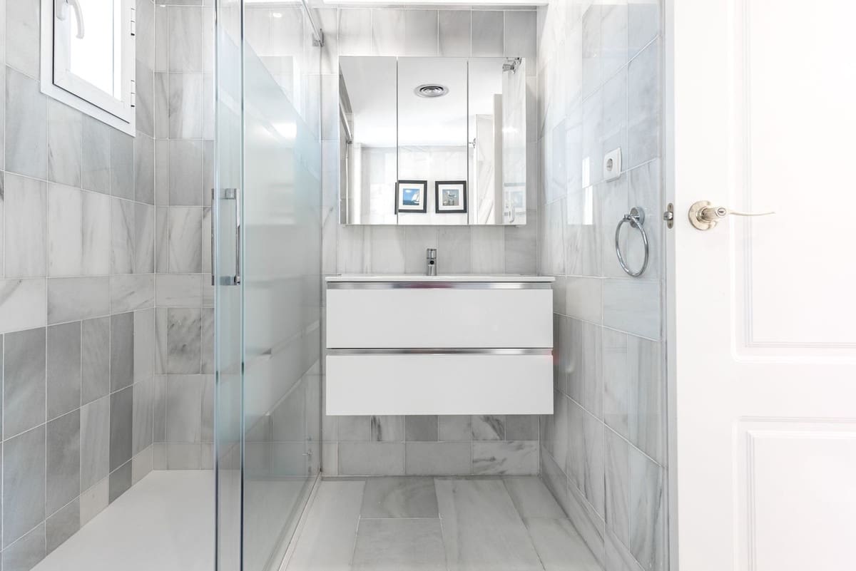 2 sovrum Lägenhet till salu i Marbella med pool - 499 000 € (Ref: 9521671)