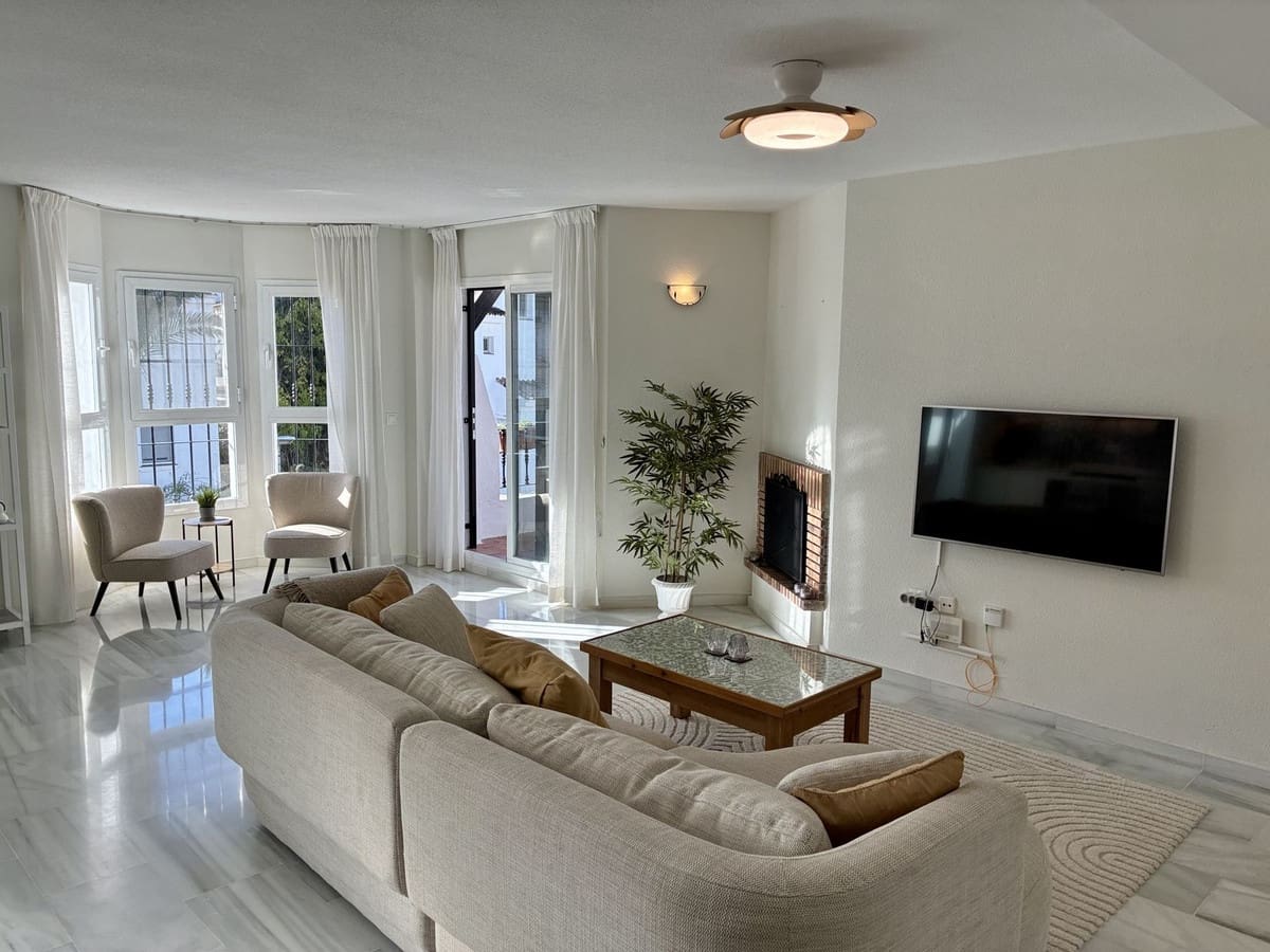 2 sovrum Lägenhet till salu i Marbella med pool - 499 000 € (Ref: 9521671)