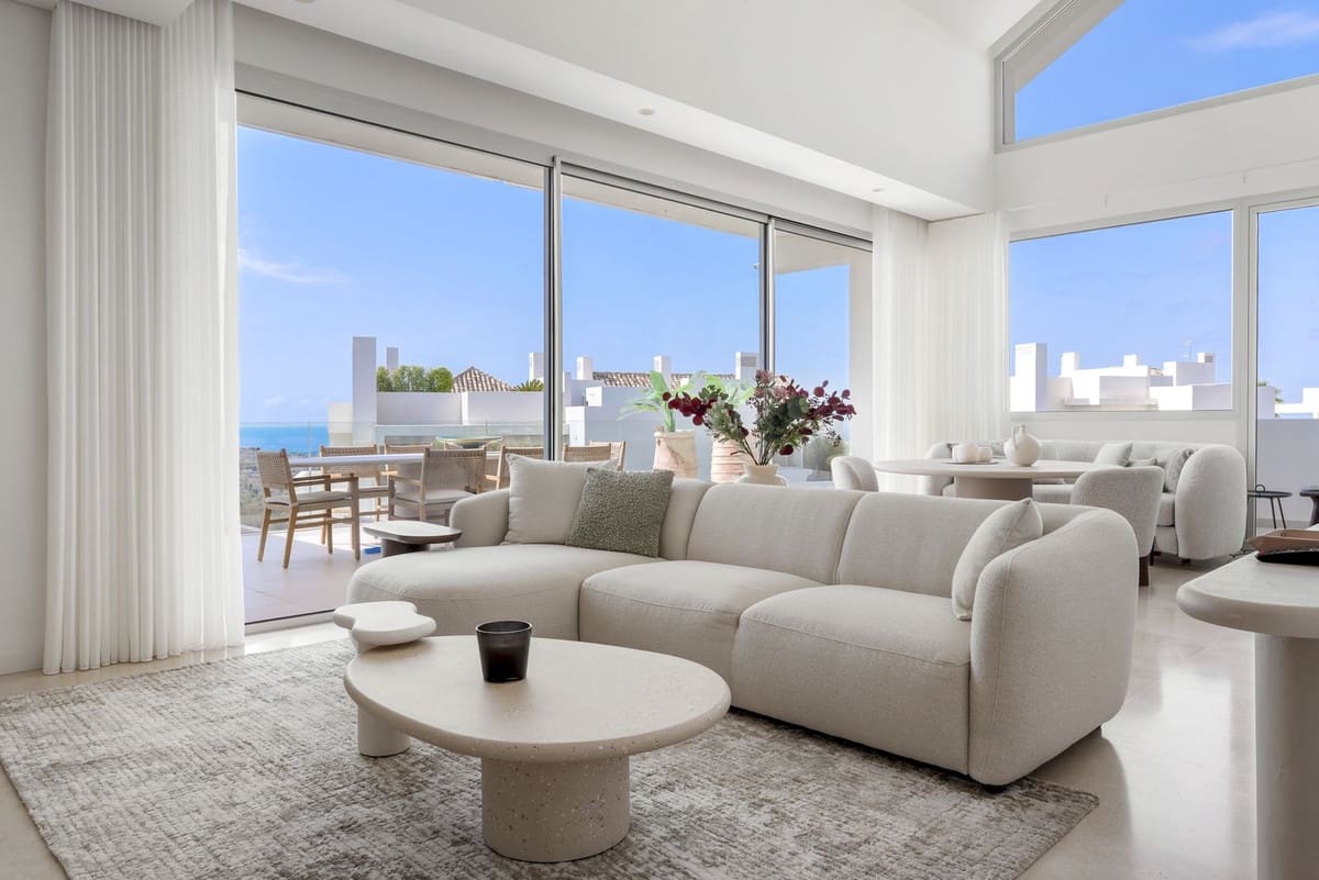 Piso de 3 habitaciones en Benahavís en venta con piscina - 1.150.000 € (Ref: 9521672)