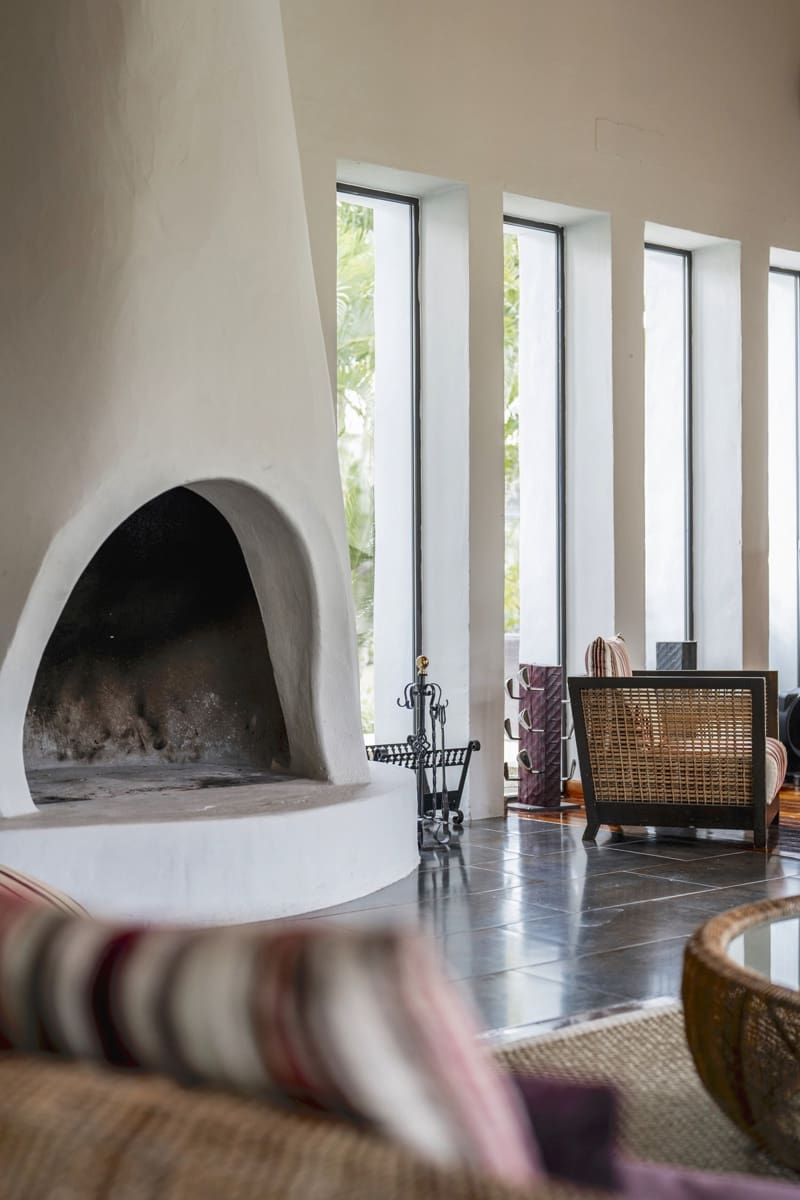 5 bedroom Villa for sale in Estepona with pool - € 1,950,000 (Ref: 9521960)