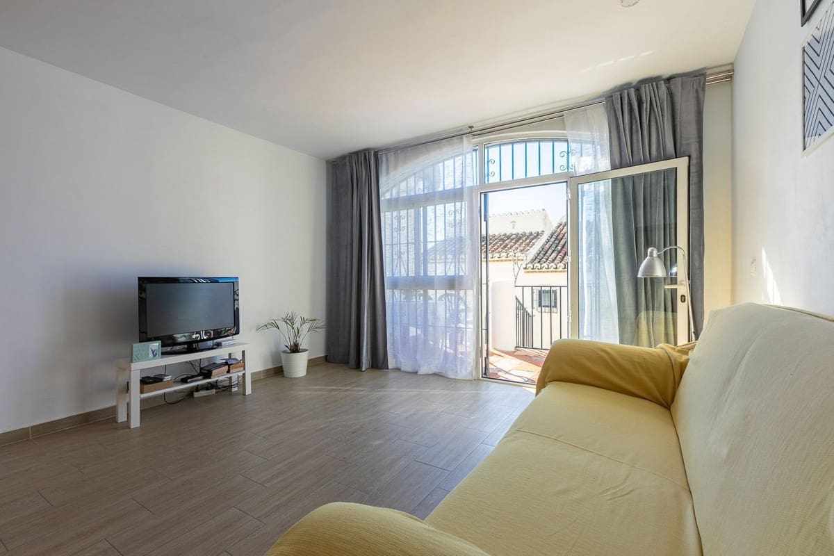 Piso de 1 habitación en Mijas en venta con piscina - 259.000 € (Ref: 9521961)