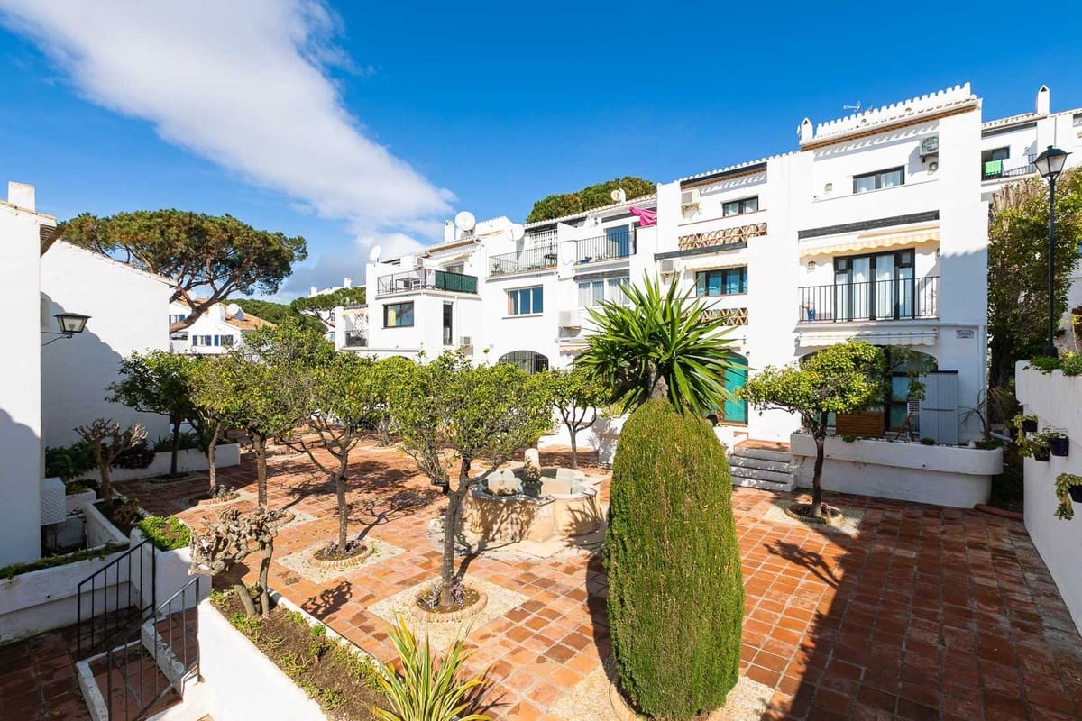 Piso de 1 habitación en Mijas en venta con piscina - 259.000 € (Ref: 9521961)