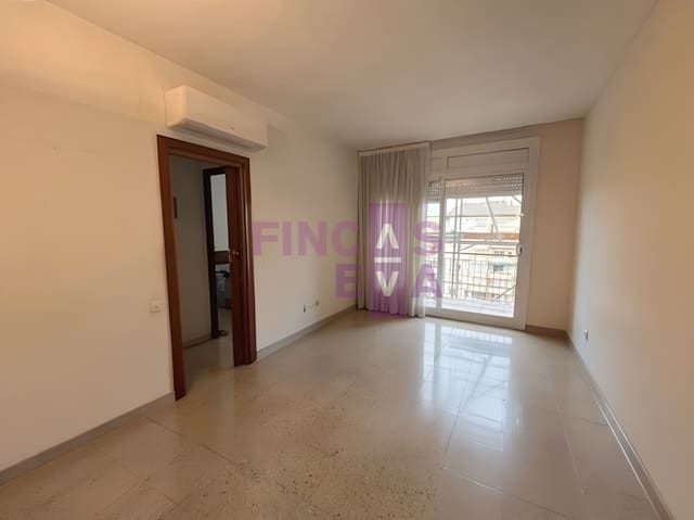 3 soveværelse Lejlighed til salg i El Fort Pienc, Barcelona by - € 471.000 (Ref: 9523071)