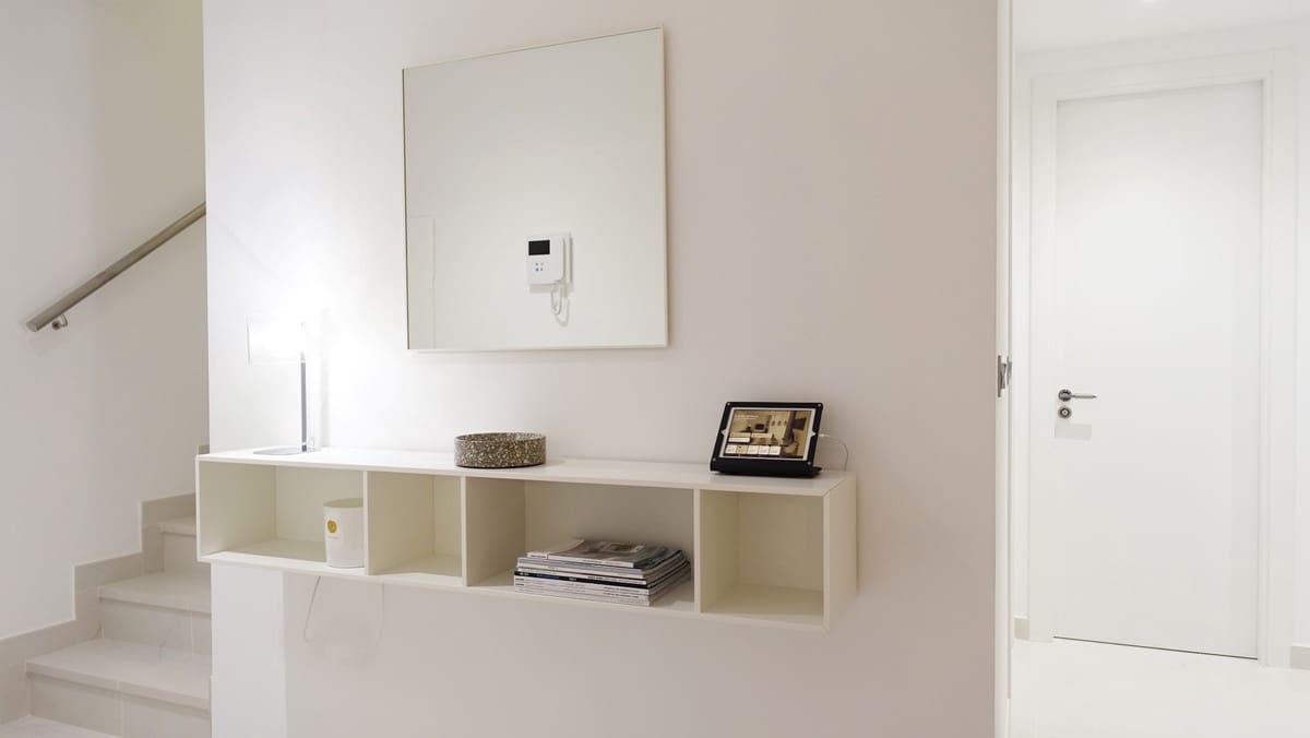 Piso de 3 habitaciones en Benahavís en venta con piscina garaje - 1.050.000 € (Ref: 9523072)