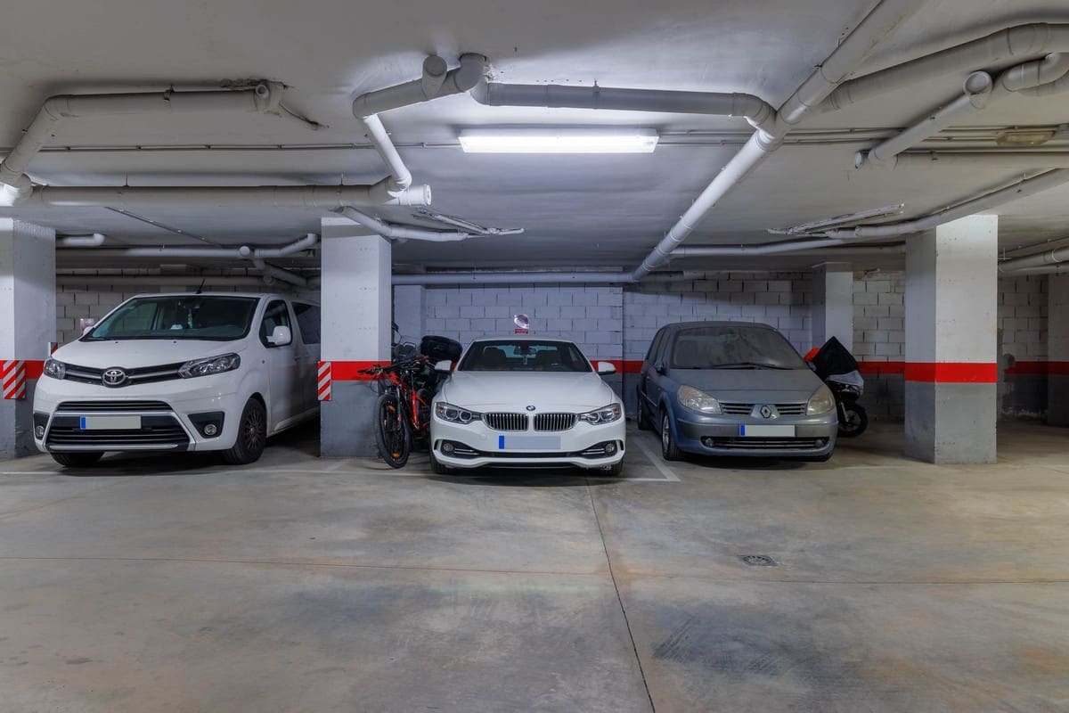 3 makuuhuone Asunto myytävänä paikassa Fuengirola mukana uima-altaan 
autotalli - 385 000 € (Ref: 9523073)