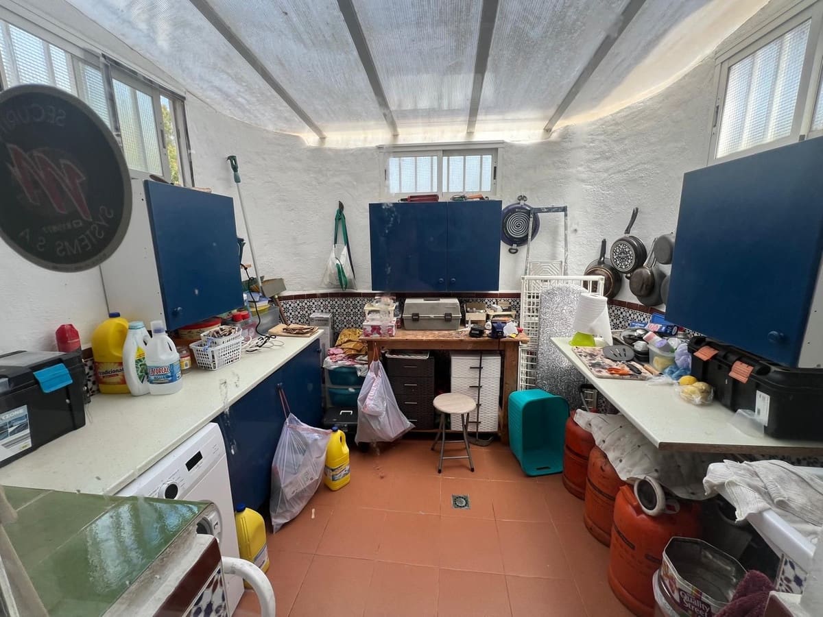 3 bedroom Villa for sale in Atalaya-Isdabe with pool - € 430,000 (Ref: 9523494)