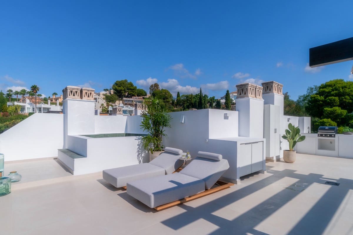 Piso de 3 habitaciones en Benahavís en venta con piscina garaje - 1.500.000 € (Ref: 9523497)