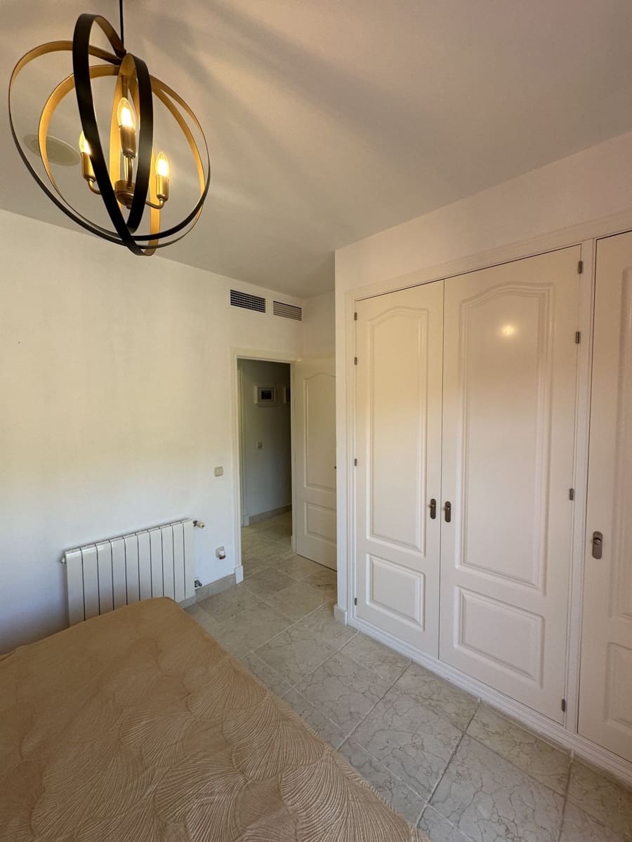 3 sovrum Lägenhet till salu i Benahavis med pool garage - 1 125 000 € (Ref: 9523499)