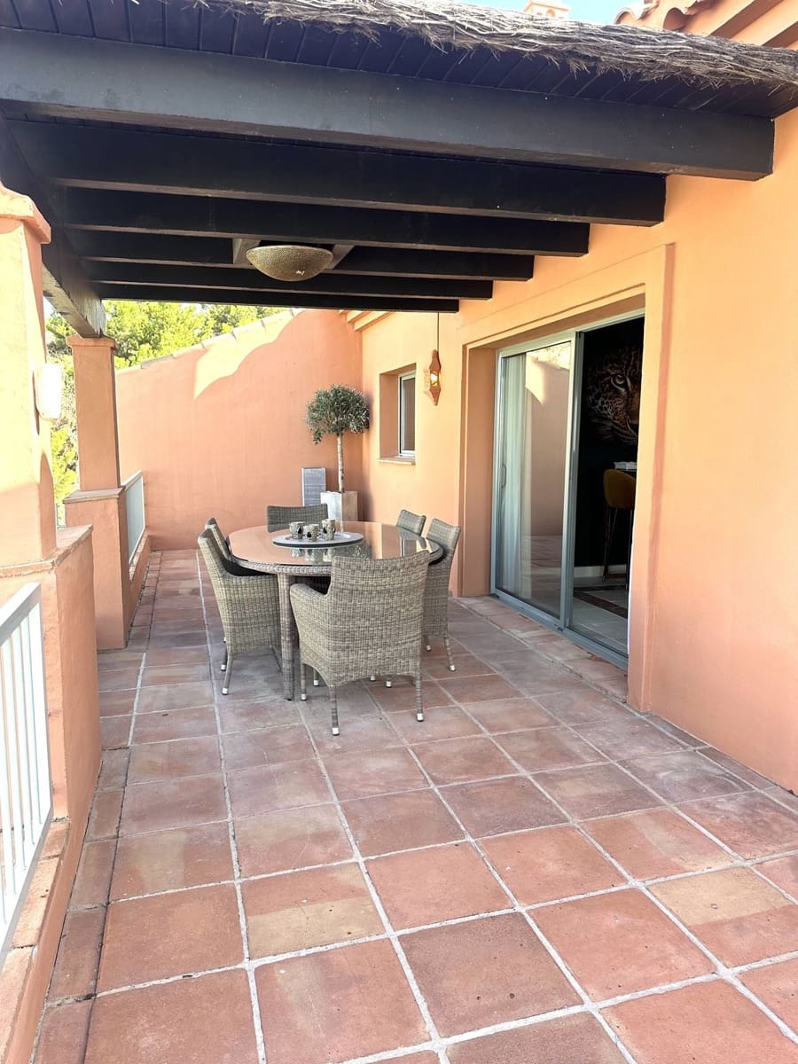 3 sovrum Lägenhet till salu i Benahavis med pool garage - 1 125 000 € (Ref: 9523499)