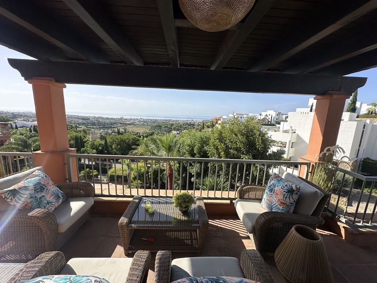 3 sovrum Lägenhet till salu i Benahavis med pool garage - 1 125 000 € (Ref: 9523499)