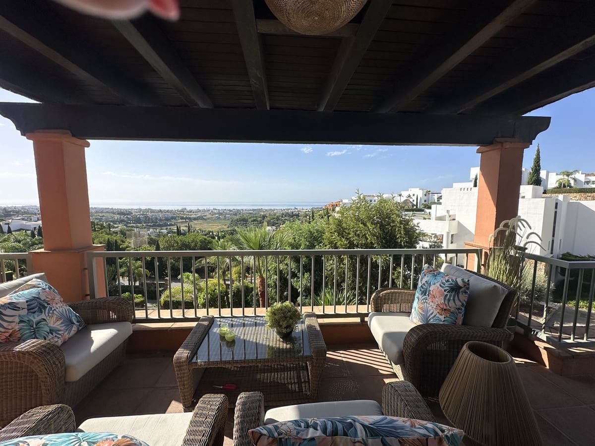 3 sovrum Lägenhet till salu i Benahavis med pool garage - 1 125 000 € (Ref: 9523499)