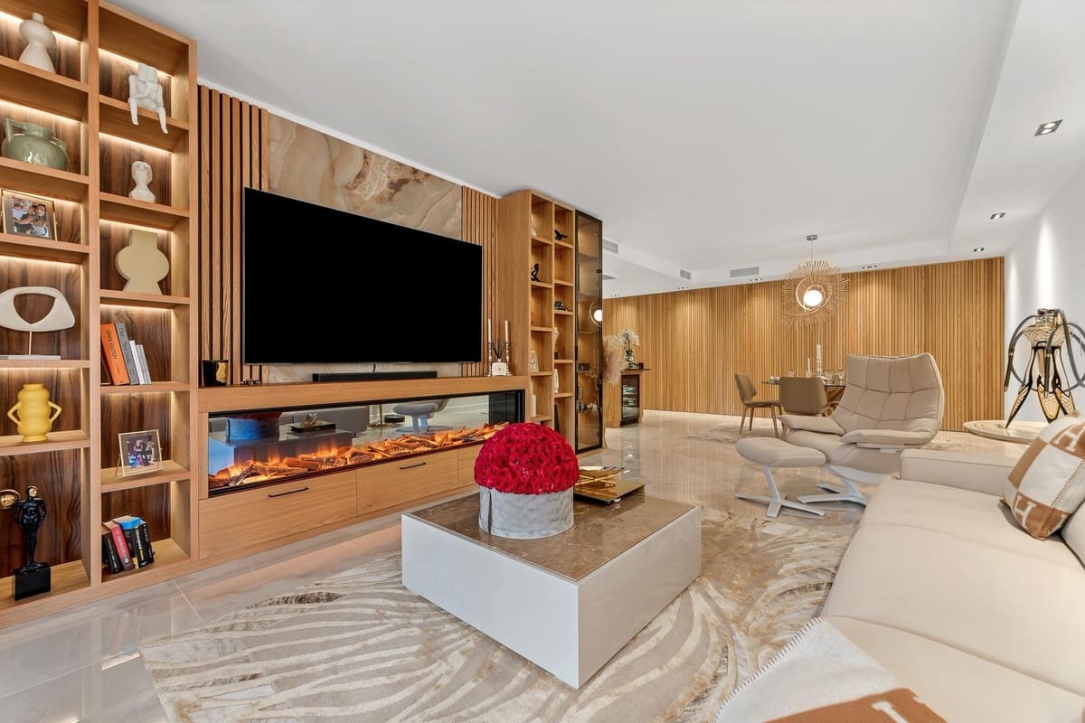 3 quarto Apartamento para venda em Estepona com piscina garagem - 2 300 000 € (Ref: 9523504)