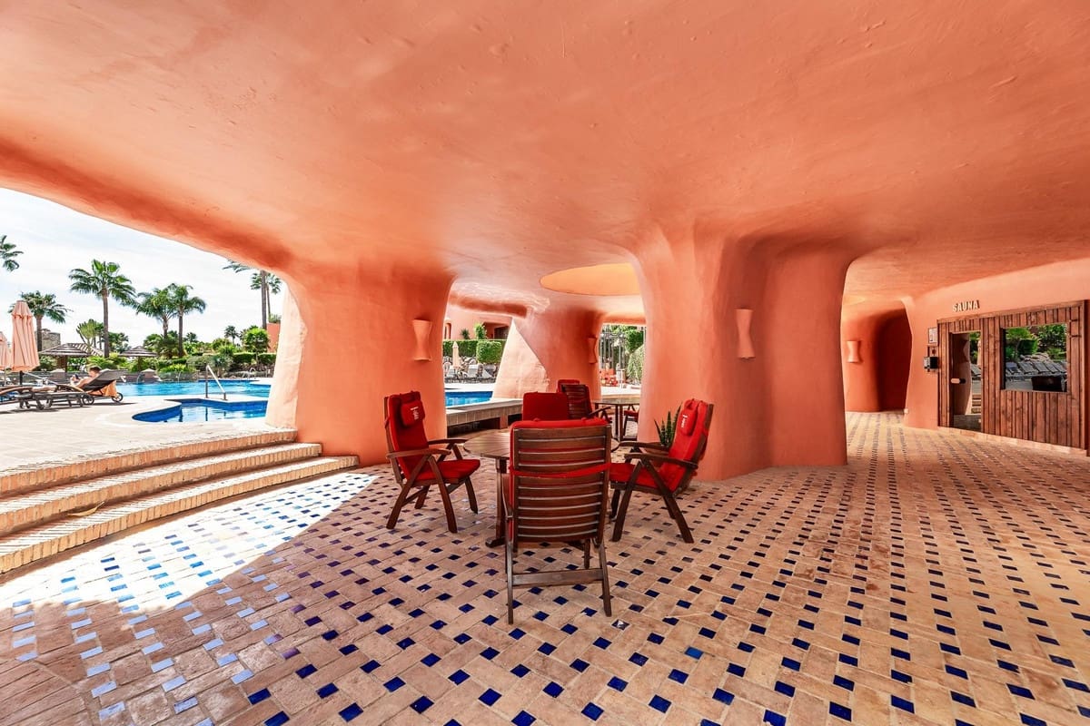 3 quarto Apartamento para venda em Estepona com piscina garagem - 2 300 000 € (Ref: 9523504)