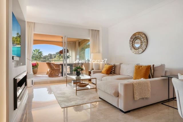 3 bedroom Flat for sale in Santa María, Marbella with pool garage - € 569,000 (Ref: 9525818)