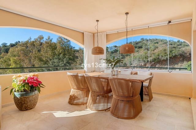 3 bedroom Flat for sale in Santa María, Marbella with pool garage - € 569,000 (Ref: 9525818)