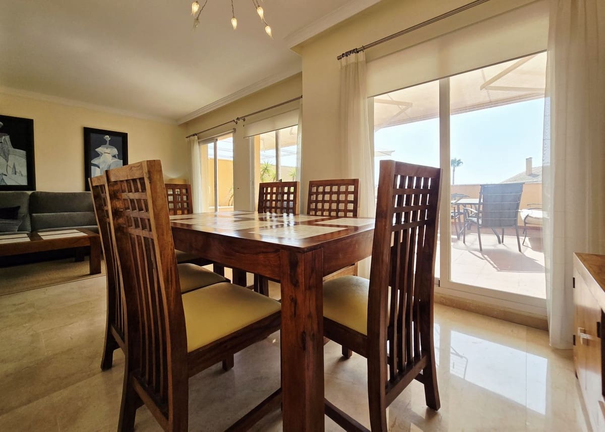 2 bedroom Flat for sale in Marbella with pool garage - € 419,000 (Ref: 9525819)