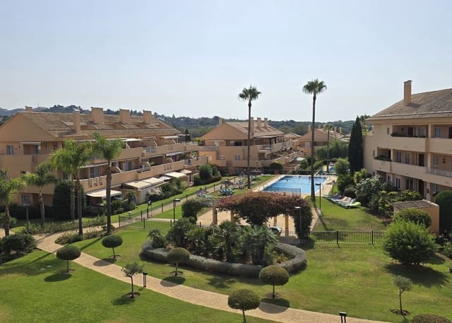 2 bedroom Flat for sale in Santa María, Marbella with pool garage - € 419,000 (Ref: 9525819)