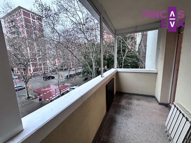 4 slaapkamer Flat te koop in La Verneda i La Pau, Barcelona stad - € 510.000 (Ref: 9528962)