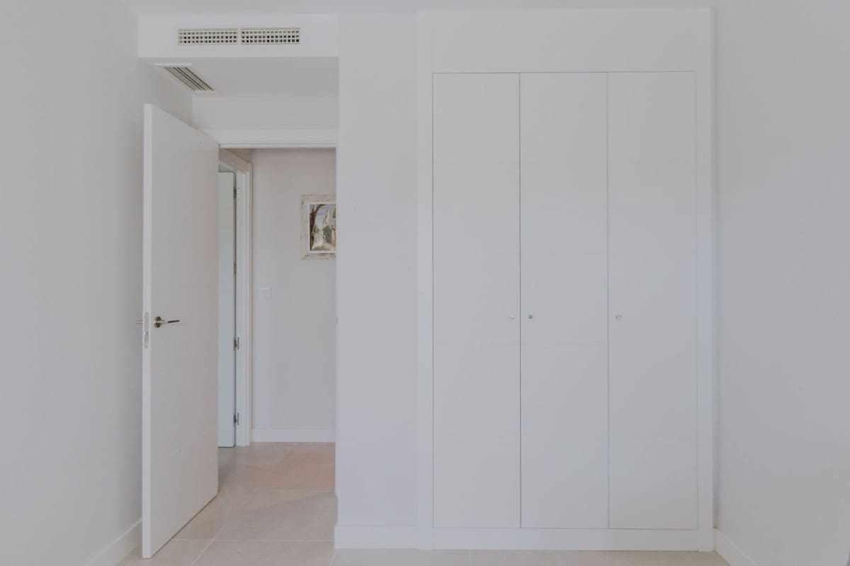 2 makuuhuone Asunto myytävänä paikassa New Golden Mile mukana uima-altaan 
autotalli - 450 000 € (Ref: 9532537)