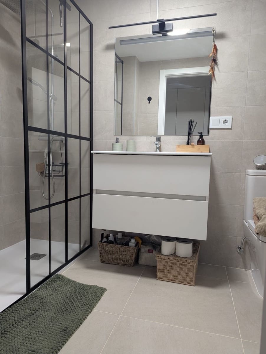 2 makuuhuone Asunto myytävänä paikassa New Golden Mile mukana uima-altaan 
autotalli - 450 000 € (Ref: 9532537)