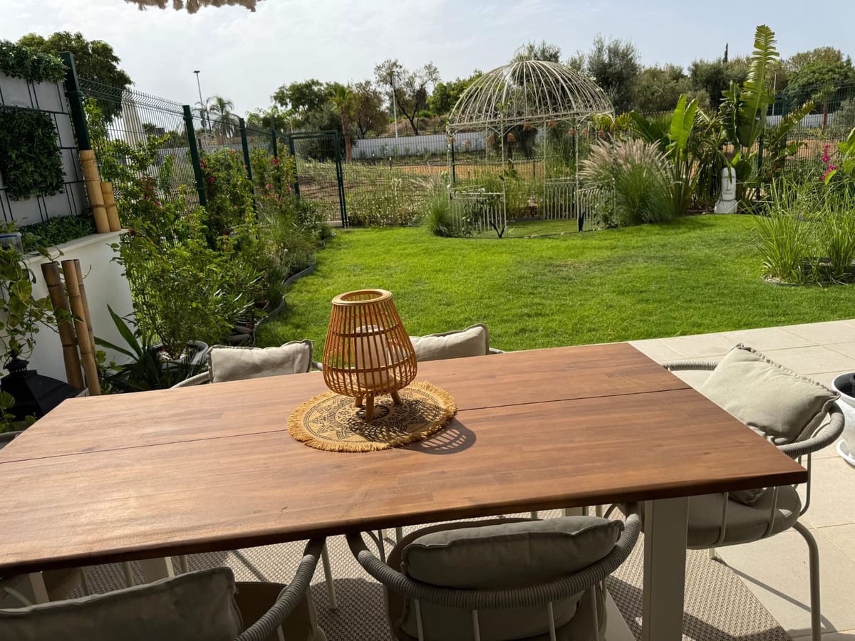 2 makuuhuone Asunto myytävänä paikassa New Golden Mile mukana uima-altaan 
autotalli - 450 000 € (Ref: 9532537)