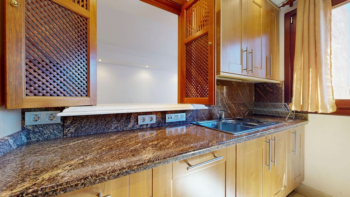 2 soveværelse Lejlighed til salg i New Golden Mile - € 545.000 (Ref: 9532539)