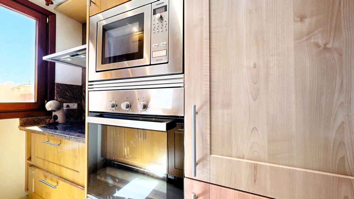 2 soveværelse Lejlighed til salg i New Golden Mile - € 545.000 (Ref: 9532539)