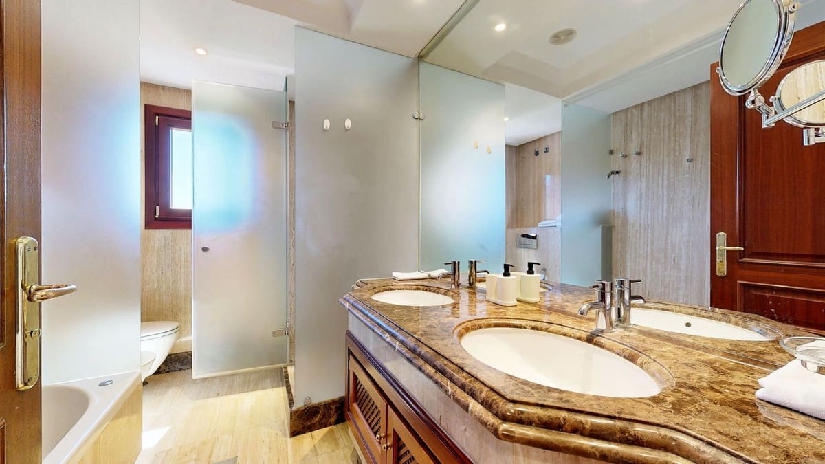 2 soveværelse Lejlighed til salg i New Golden Mile - € 545.000 (Ref: 9532539)